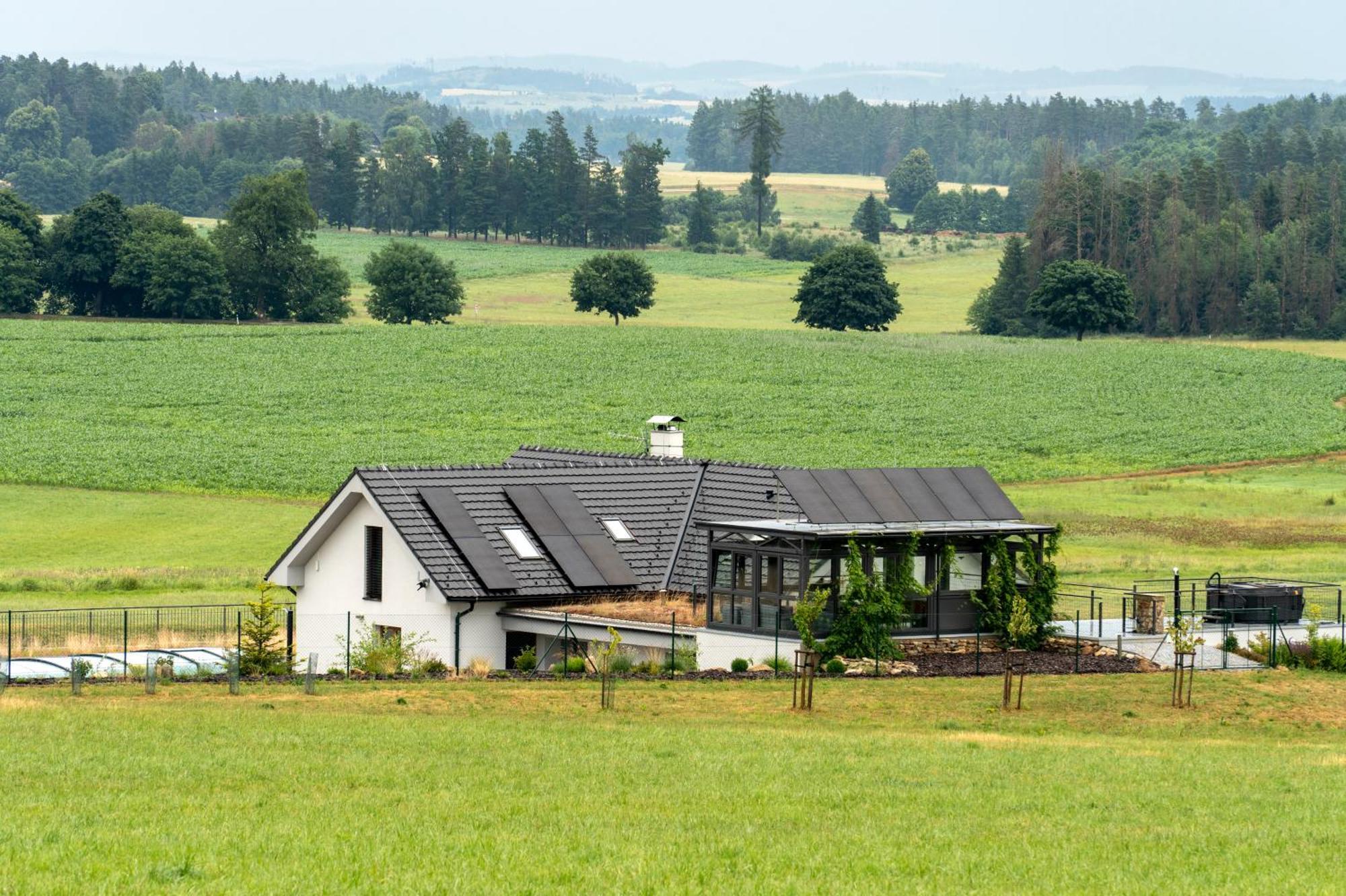 Ubytovani V Soukromi V Sachu Volfirov Exterior photo